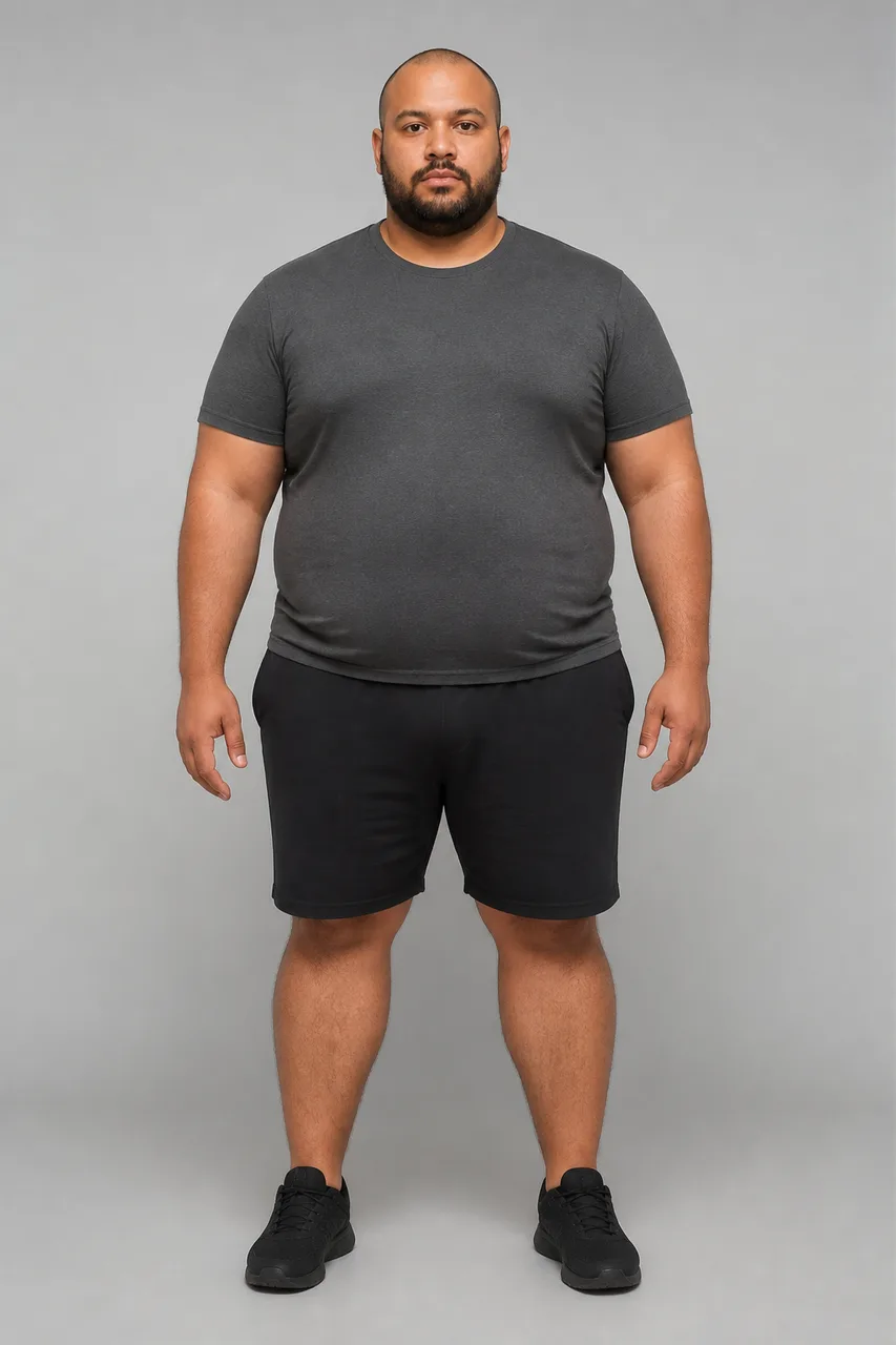 Minh họa cho “Dáng người”: a full-body portrait of an adult with a broad build.